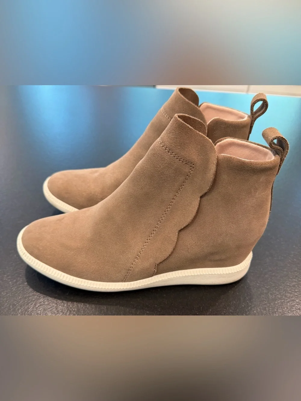 Kate Spade Wilkes Taupe Suede Wedge Sneaker Ankle Booties Size 7